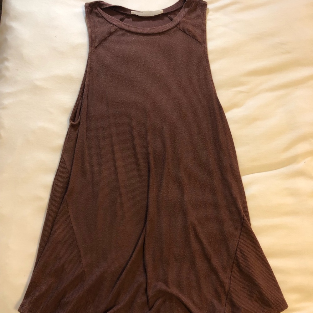 1 Tank Top